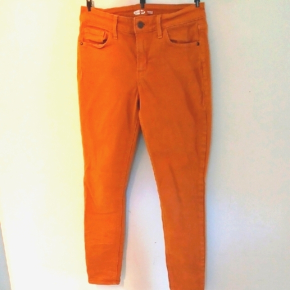 Old Navy Women's Skinny Jeans in Unique Color, Size 6 - Picture 1 of 7